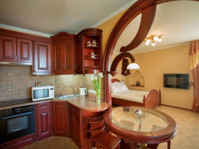  Studio De Luxe with Jacuzzi  Сумы